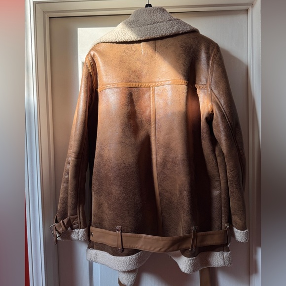 Avec les Filles Oversize Faux Shearling Moto Jacket - Picture 3 of 4